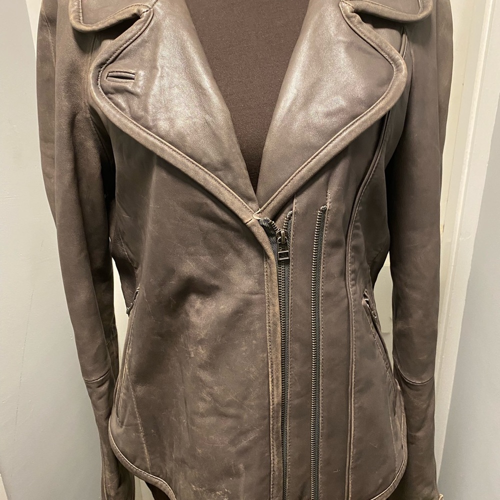 Tahari Distressed Leather Moto Jacket Large